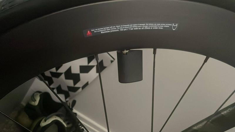 Bike Aerodynamic Valve Cover