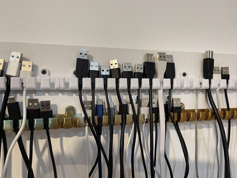 USB Cable Rack