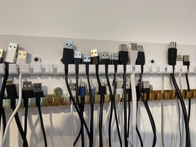 USB Cable Rack