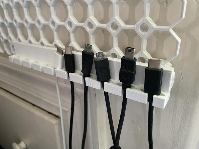 USB Cable Holder for Multiboard Using MultiConnect