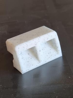 Flow hive upper plug