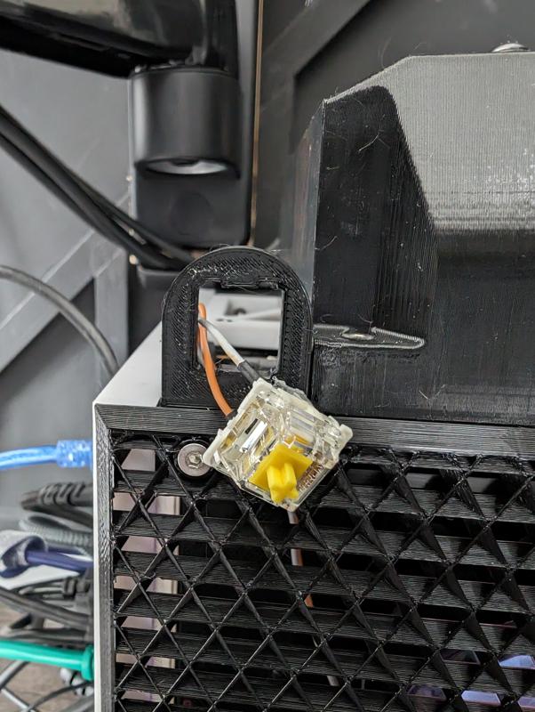 BeamCase Simple Button Cherry MX