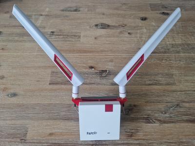 Fritz Repeater 1200AX external antennas