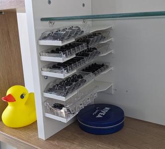 Shelf for Razor Blade cartridges