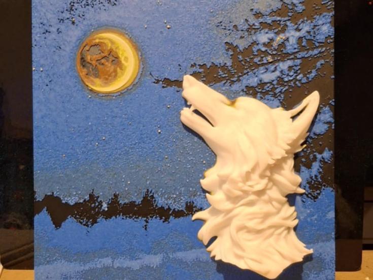 Mystical wolf 3d hueforge 