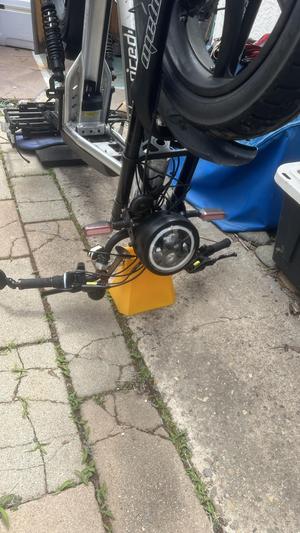 E-bike HandleBar Jack Stand