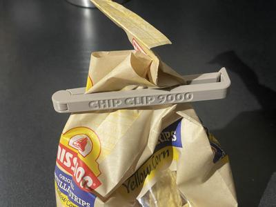 Chip Clip 9000, Standard and easy-open versions