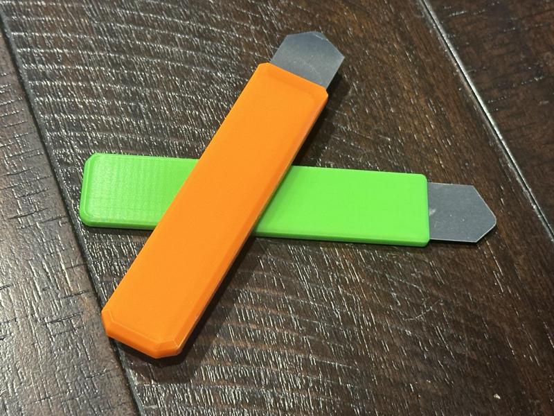 Flat Metal Pry Tool Sleeve