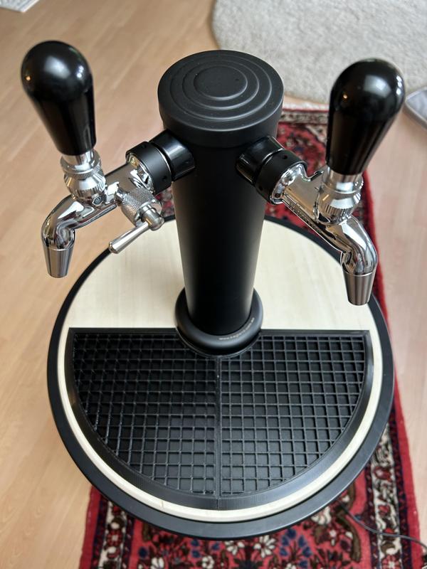 Drip tray for tap tower