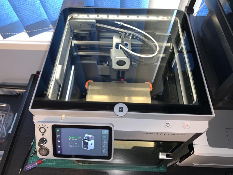 X1C Adjustable Lighting Unit Riser