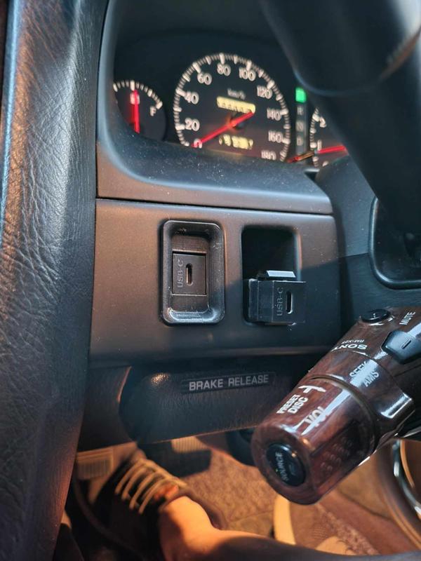 Nissan Cedric/Cima/Gloria/Q45 (Y33) Switch Blank and Switch Keystone Adapter