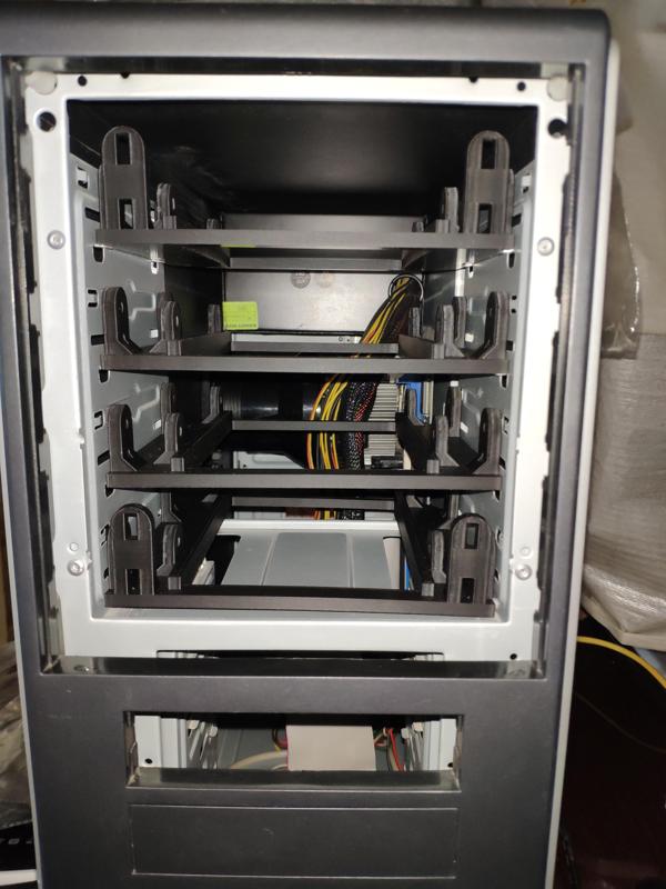 3.5 to 5.25 Hard Drive Adapter Remix to 140mm Fan