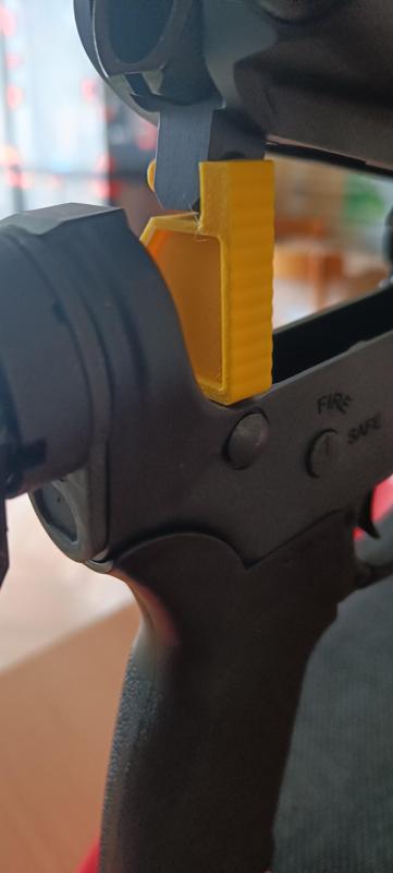 Čistící pomůcka pro AR15 / Cleaning tool for AR15