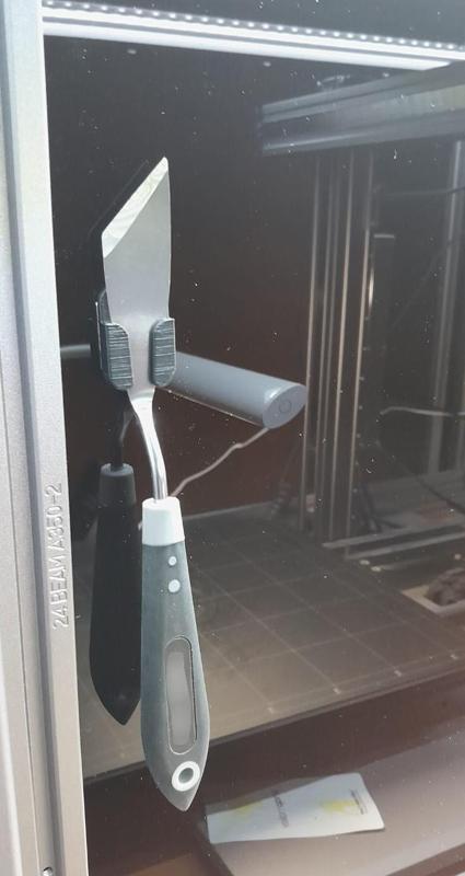 Pallette knife holder