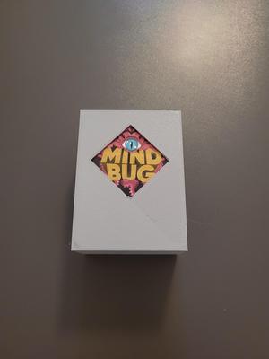 Box for Mindbug cardgame with tray for health token