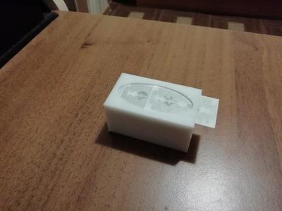 Razor Blade Dispenser for Double Edge