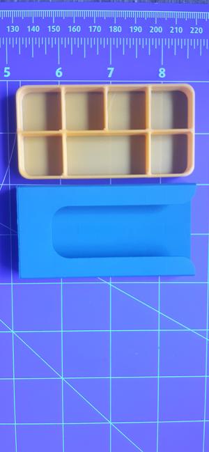 Screw tray and case