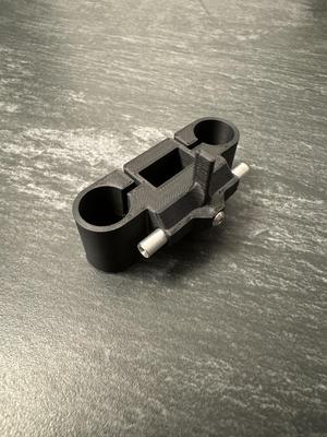 ABC Carriage and effector for less wobble