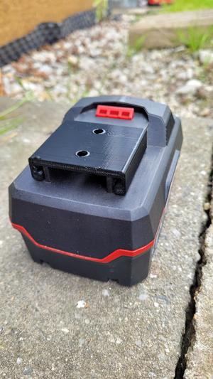 Simple parkside battery holder