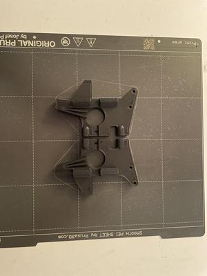 Traxxas E-Maxx front bulheads