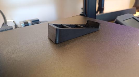 Soundbar/speaker stand