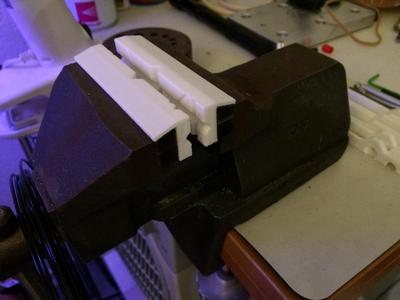 Vise Jaw Prism Preserver (Schraubstock Schonbacken mit Prismen)