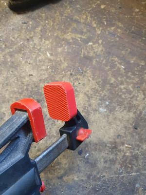 Mannesmann one hand clamp jaw