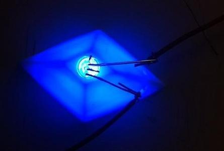 Glowing necklace (the coolest thing like totally ever)