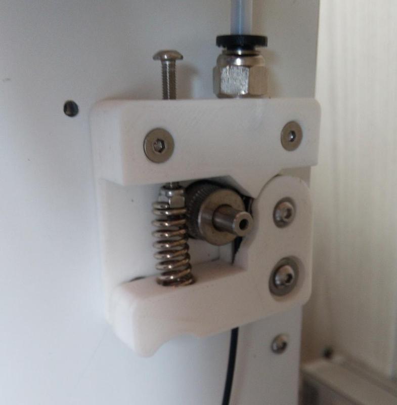Bowden extruder fot flex material