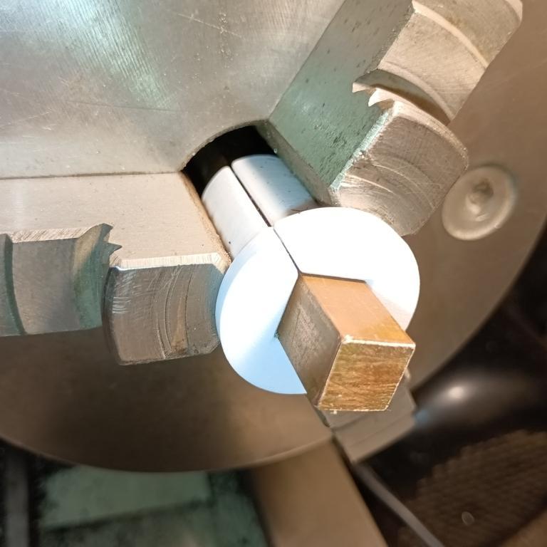 SQUARE COLLETS FOR LATHE - PINZAS CUADRADAS PARA TORNO - SQUARE COLLETS FOR LATHE