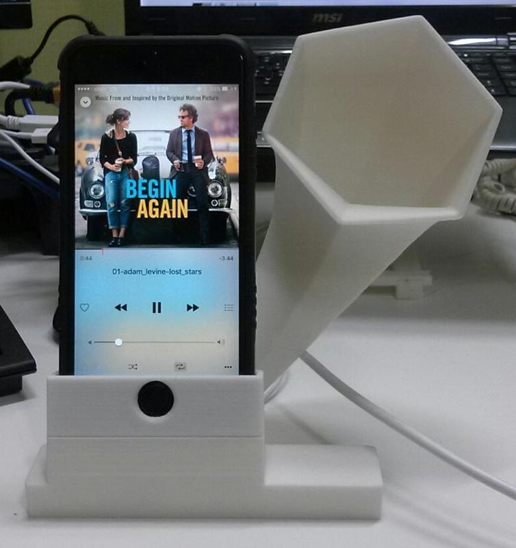 Charging dock & Sound amplifier for iphone with case