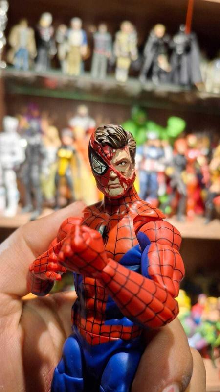 battle damage spiderman head 1/12
