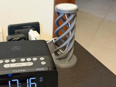 Decorative MagSafe stand