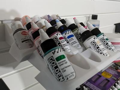 1oz Fluid Acrylic holder w/slatwall mount