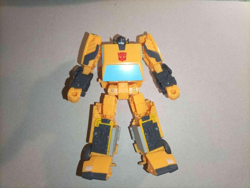 Earthrise Sunstreaker leg flap gap filler