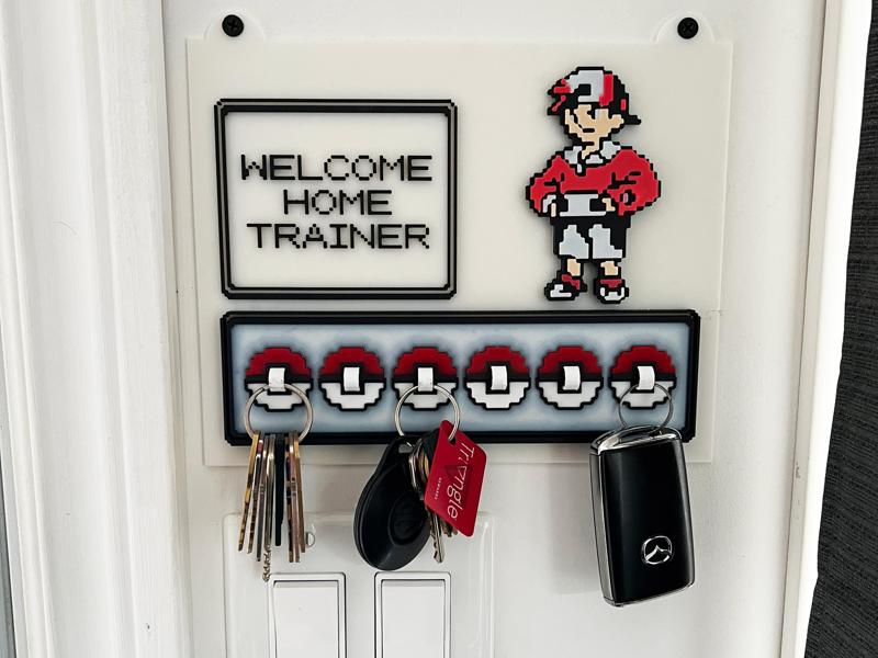 Pokémon Hall of Fame Key Holder - Welcome Home Trainer with interchangeable Pokéballs