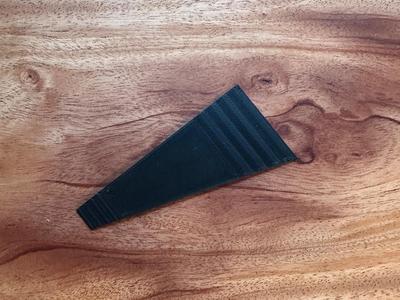 Glue spreader