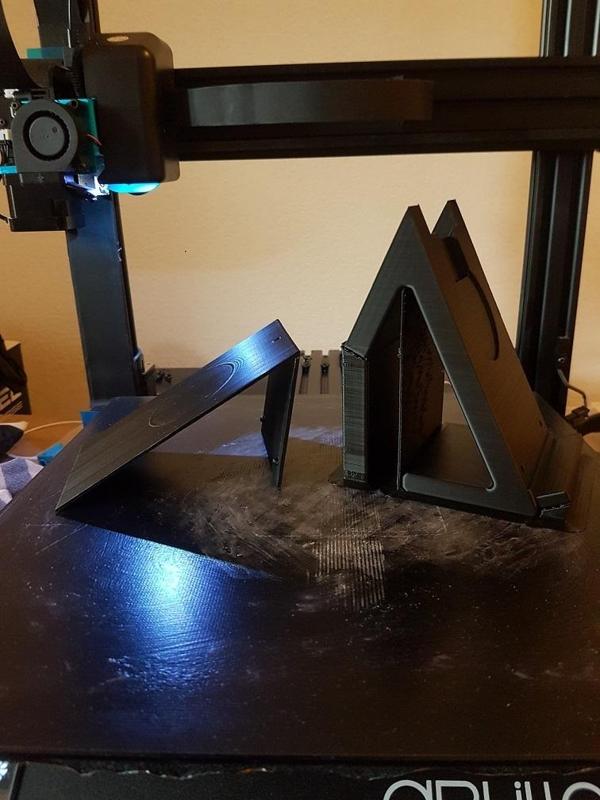 Induction smartphone charger