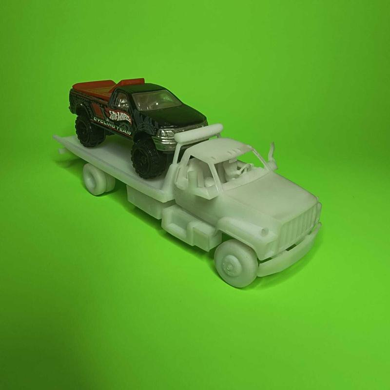 Flatbed Truck scale 1 to 64