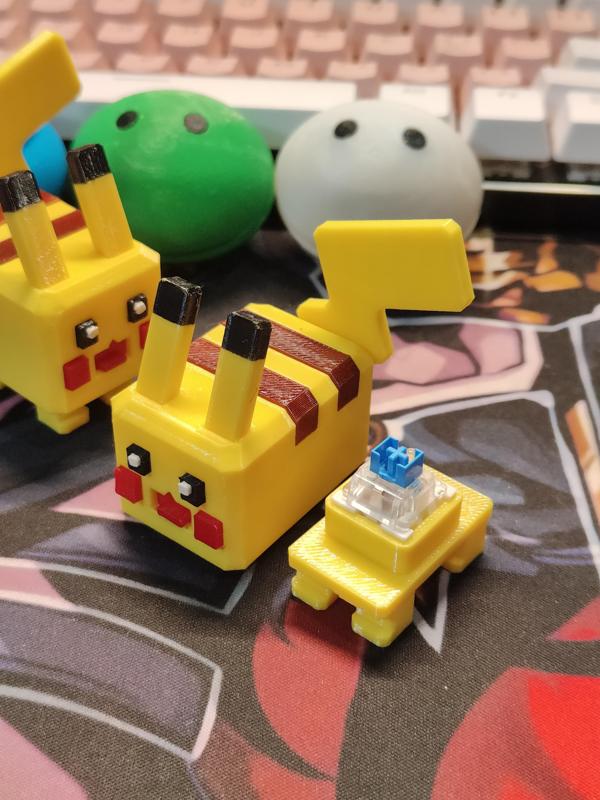 Block-Style Pikachu Clicker Keychain - Your Pocket-Sized Stress Reliever!