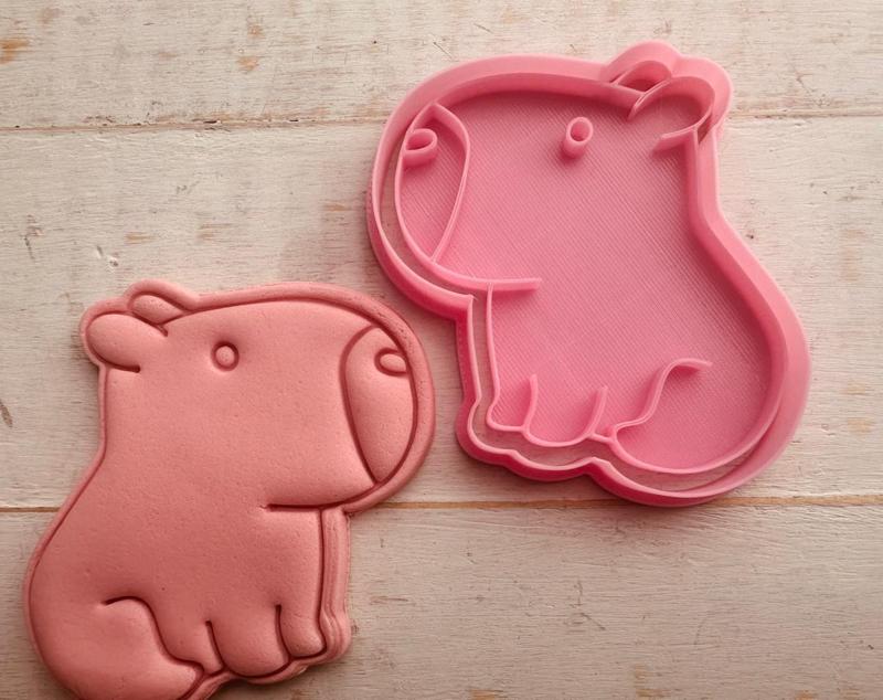 capibara COOKIE CUTTER