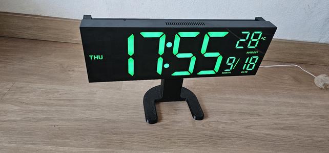 Large clock stand