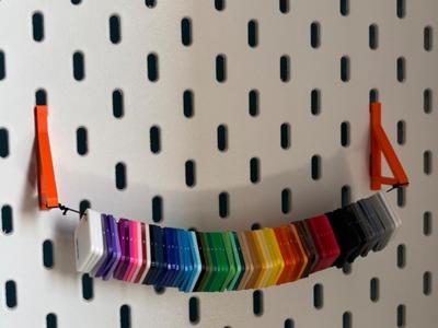 Skadis Filament Sample Holder