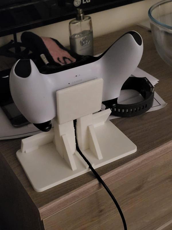 Playstation 5 Controller Holder with Charger Cable Management
