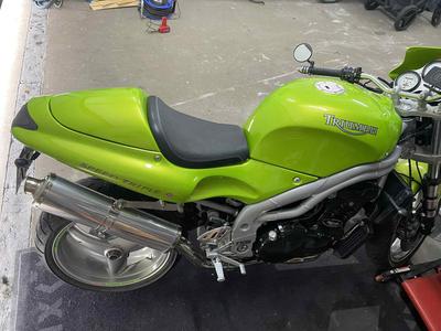Restore Your Classic: DAYTONA 955I SEAT COWL