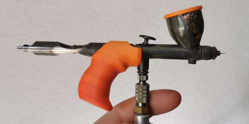 Airbrush Grip and Cap