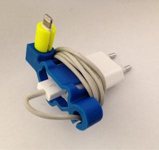 Universal Iphone Chargedock for Euro-Plug with inserts for Lightning and 30-Pin Cable