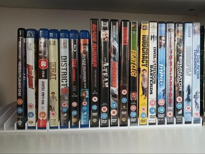 DVD/Blu-Ray stand