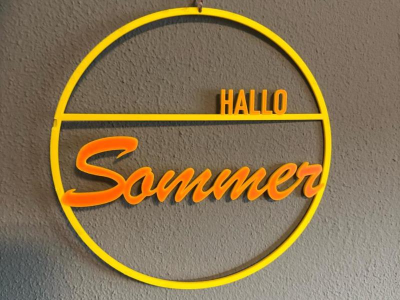 Hello Summer Wall Decor