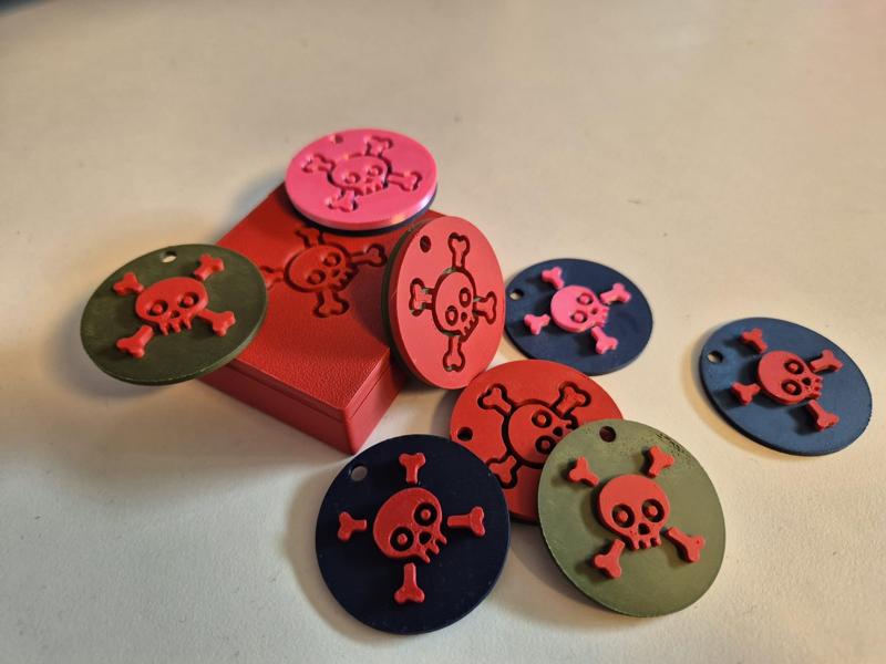 Keychain Halloween Skull Chip + Sketch